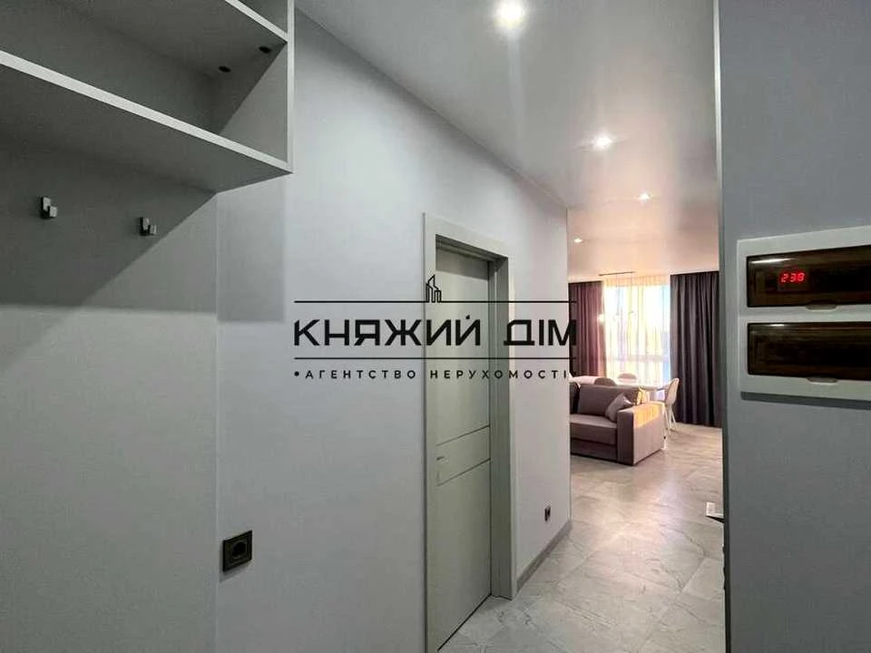 Квартира. Київ, Дніпровська набережна вул.