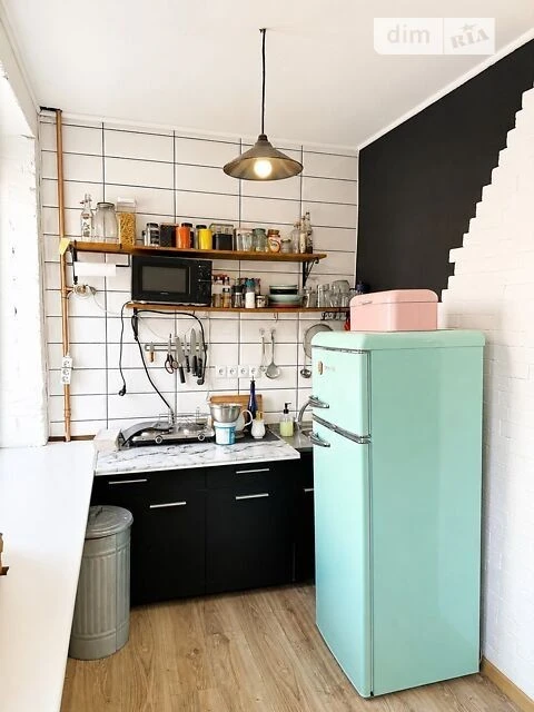Продаж 1к квартири 26 кв. м на вул. Генерала Алмазова 9, кв.