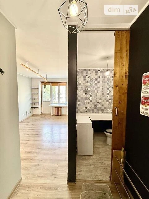 Продаж 1к квартири 26 кв. м на вул. Генерала Алмазова 9, кв.