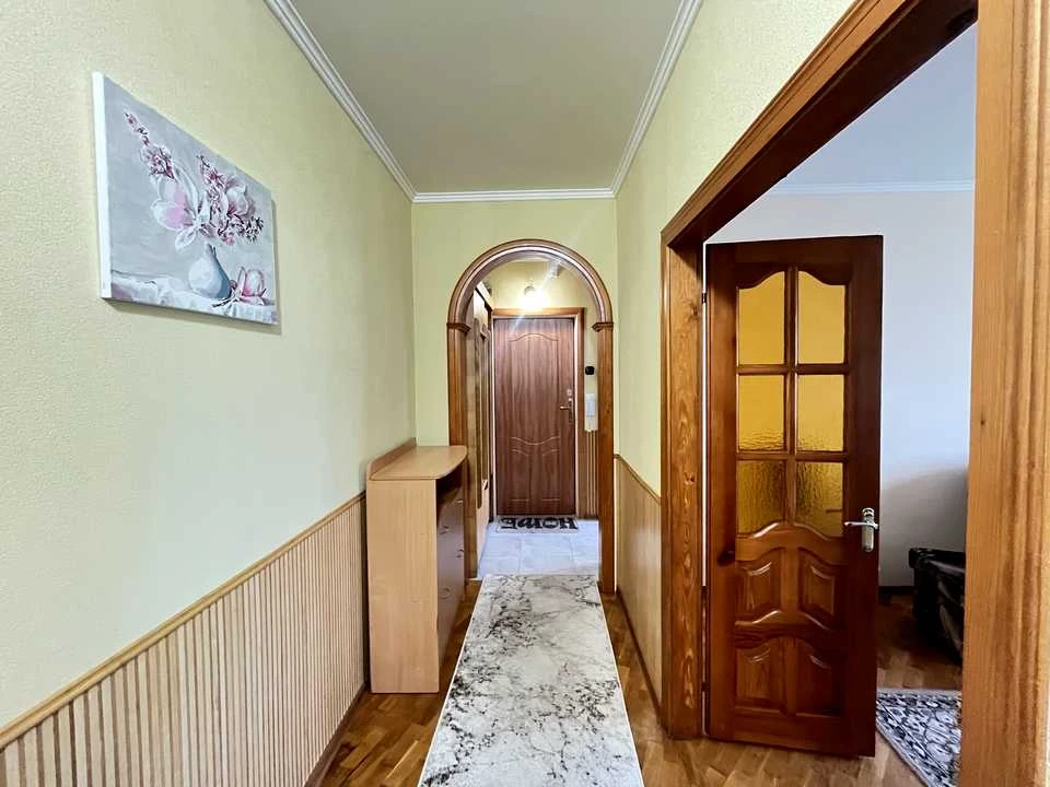 Apartment. Mykhola Bazhana Prospekt, Kyiv