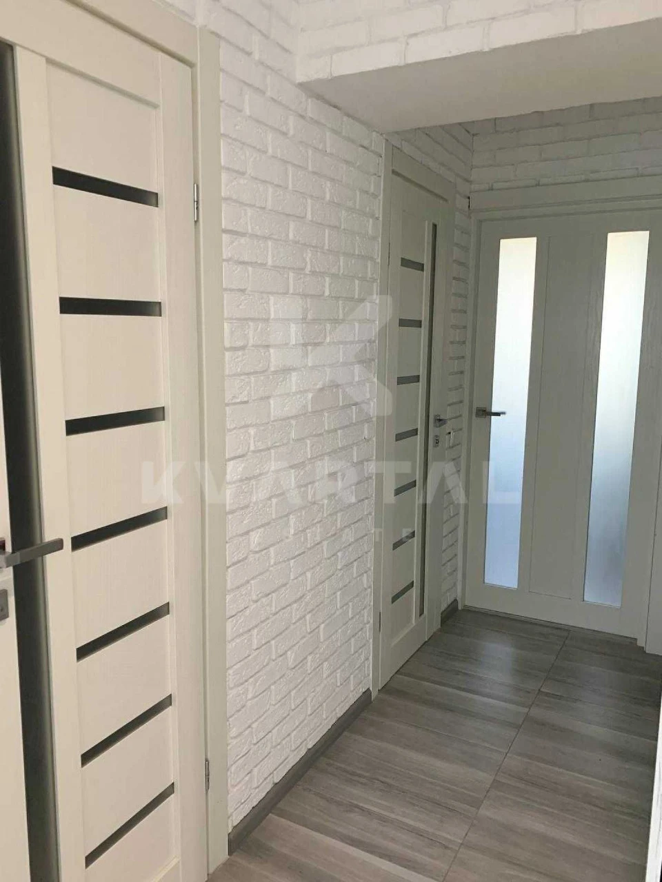Продам 2 кімнатну квартиру з ремонтом в Ірпені вул. Григорія