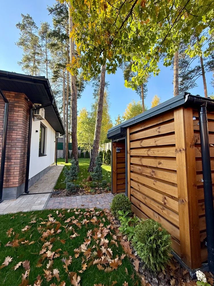Sale of a 178 sq m house with renovation, fireplace, 3