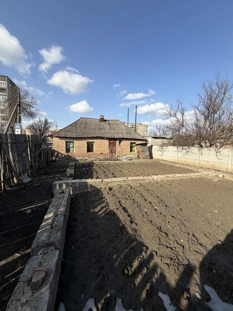 Продам земельну ділянку в межах центру міста