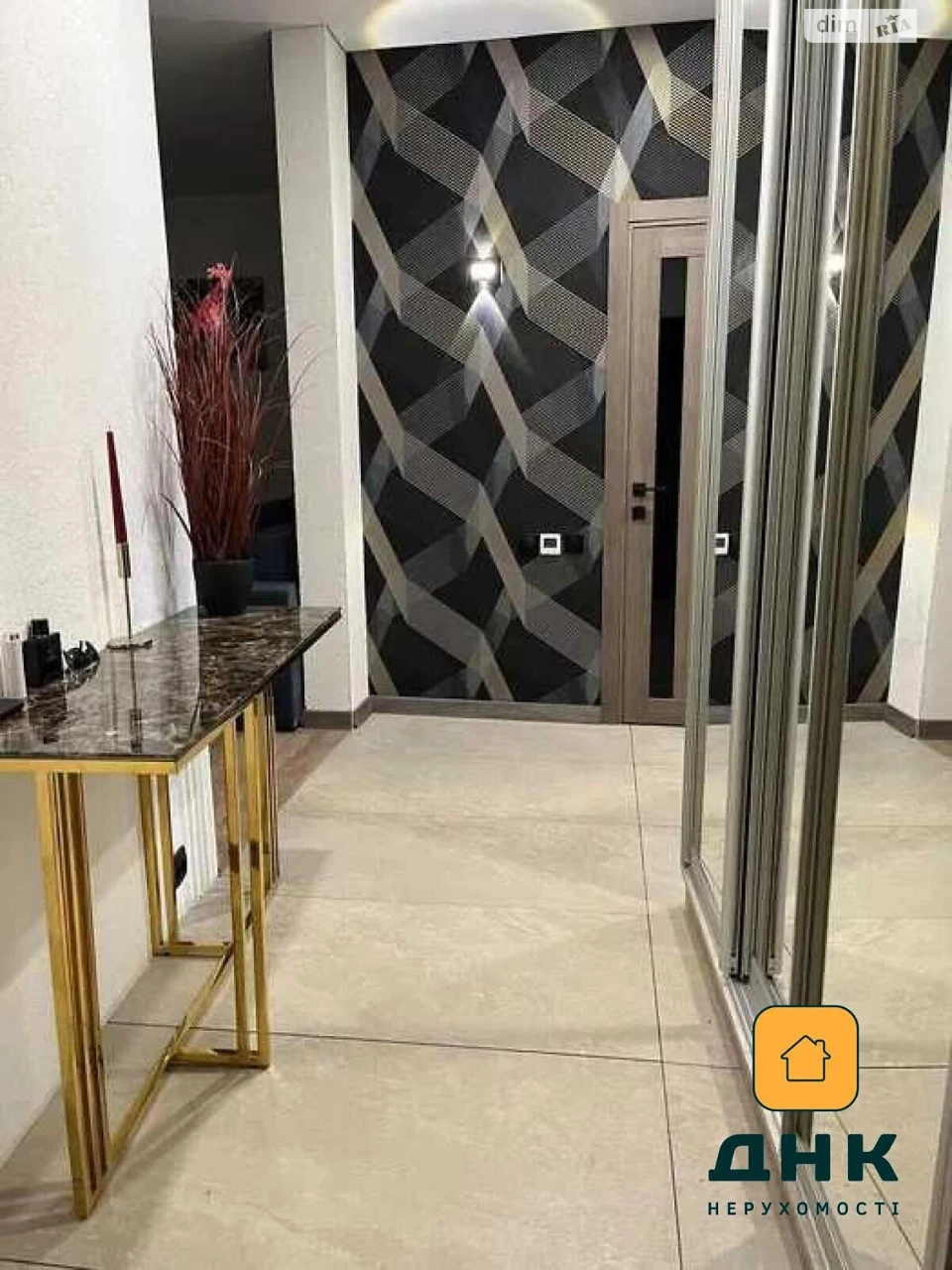 Sale of Apartment in Kamenina