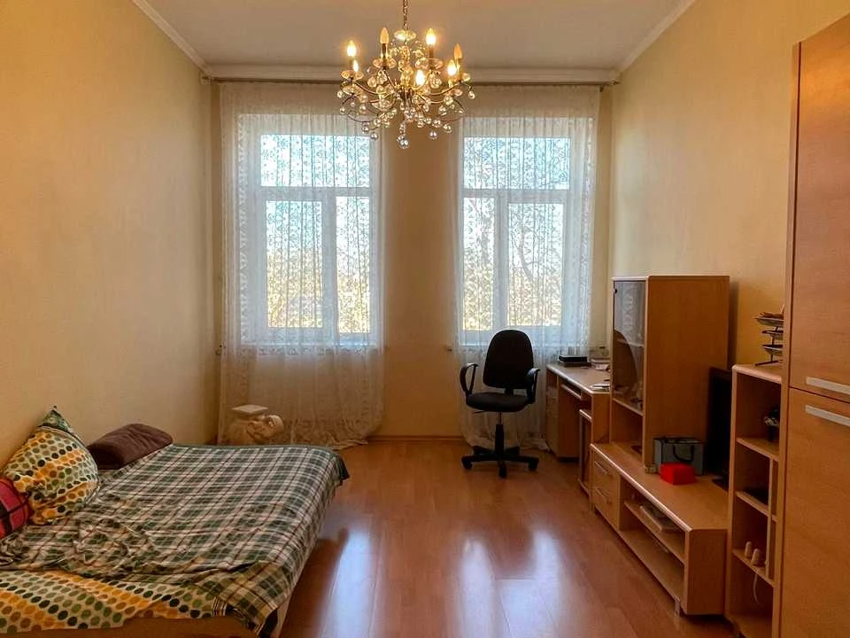 Квартира. Одесса, улица Бреуса