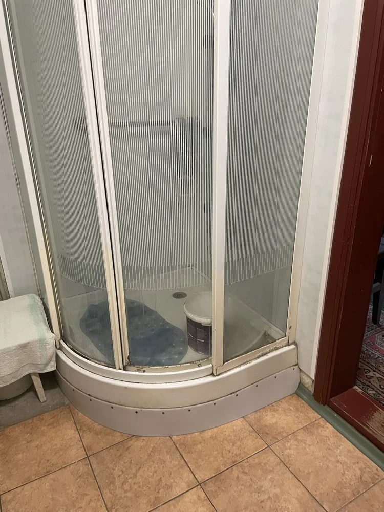 Selling part of a house on Borodinsky
