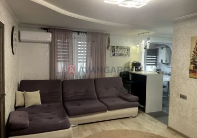Sale of a 3-bedroom apartment with high-quality renovation