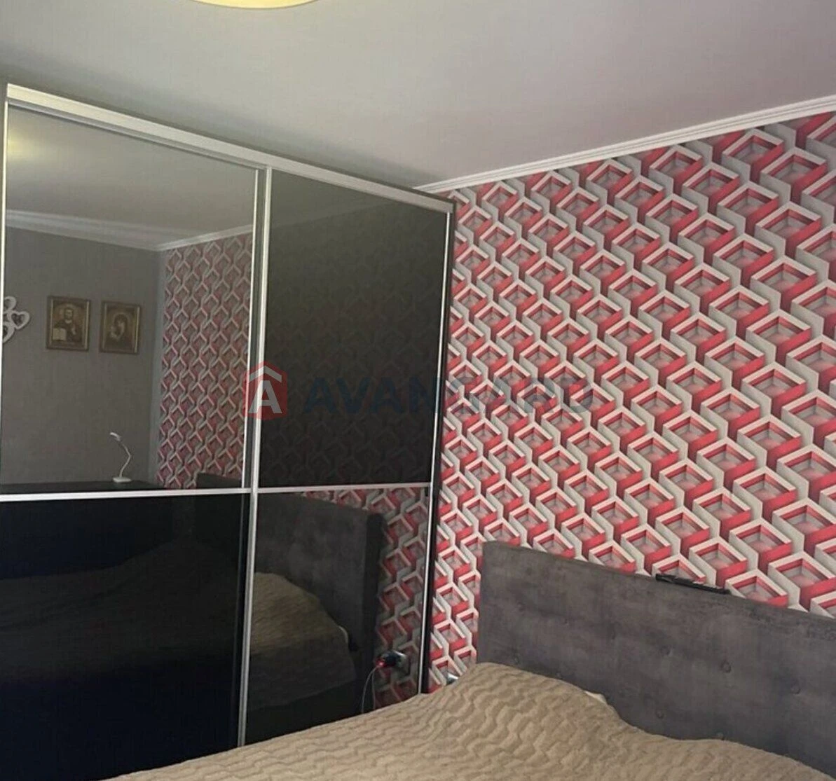 Sale of a 3-bedroom apartment with high-quality renovation