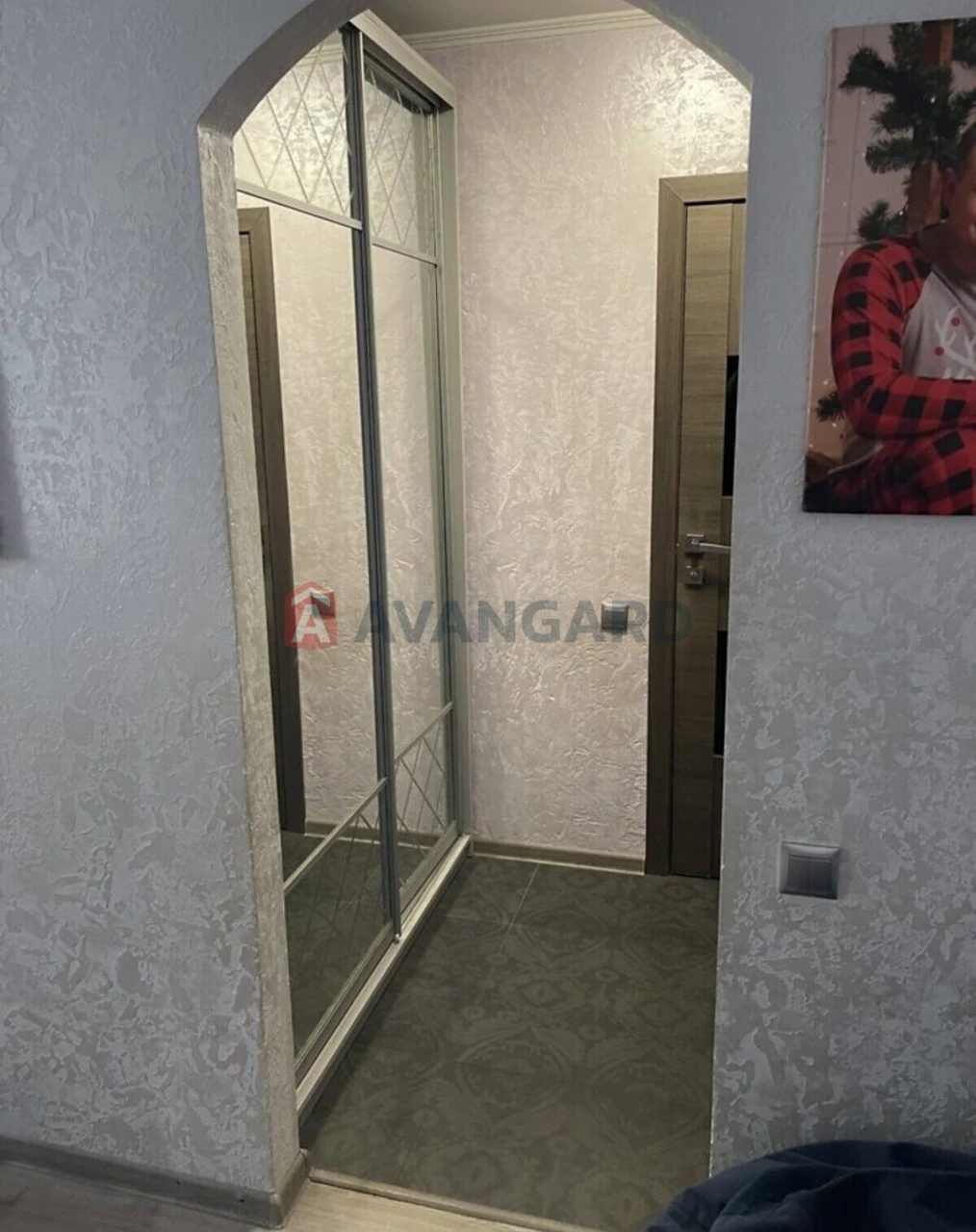 Sale of a 3-bedroom apartment with high-quality renovation
