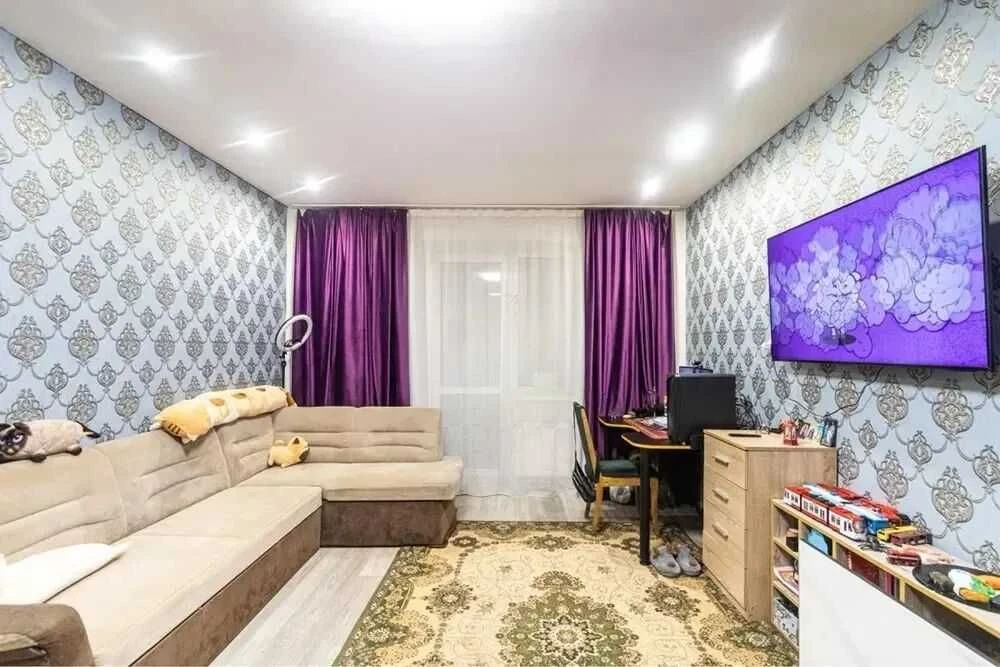 Sale of 1 room apartment 45 m2 near the Arsen shopping center. Industrial gas.