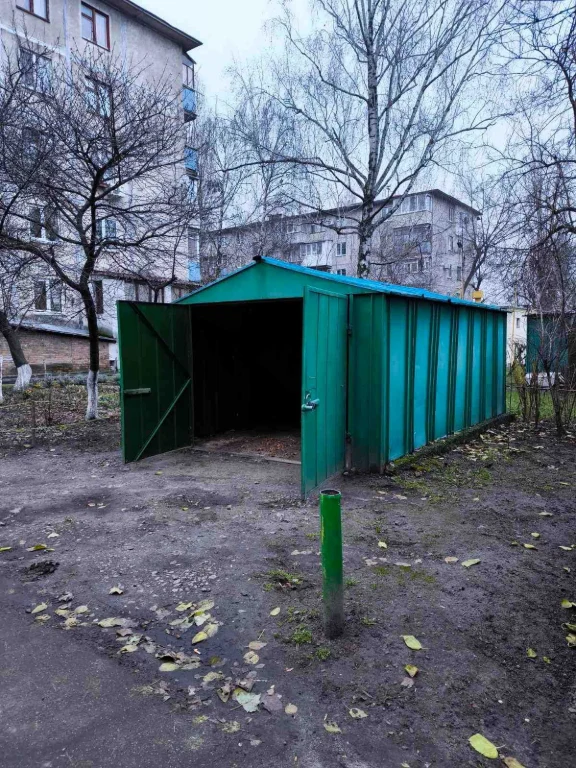 Продается гараж в районе Школы, Химического общества