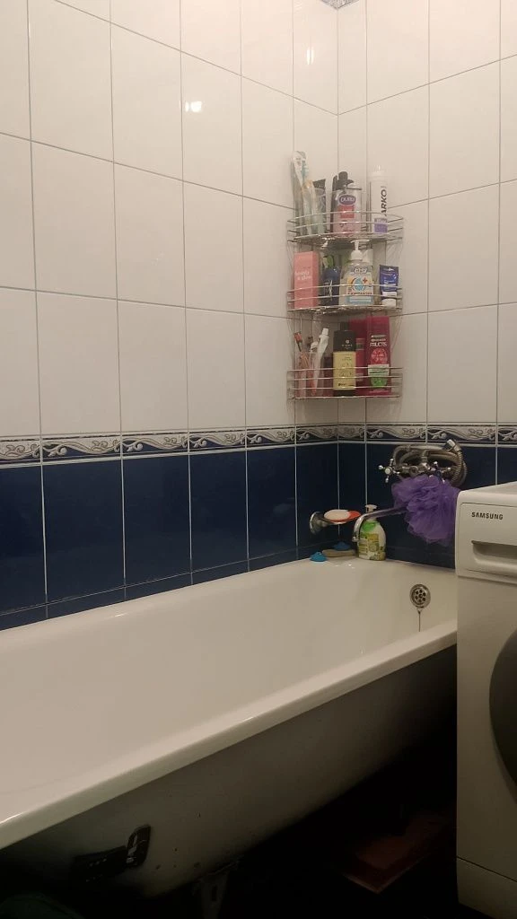 For Sale: 1-room apartment with renovation, 2nd floor, Romenskaya,