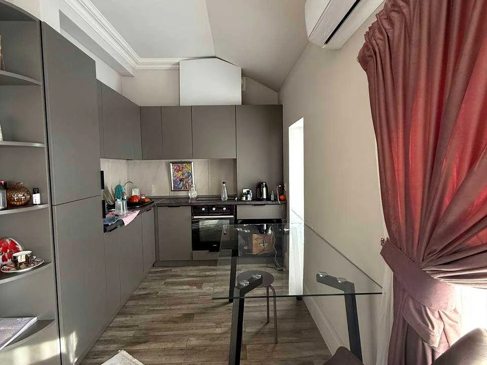 Apartment. Chernivtsi, Main Street