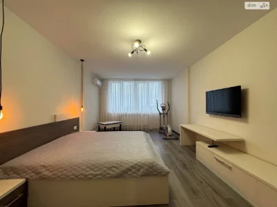 Long-Term Rental Apartment, Holosiiv
