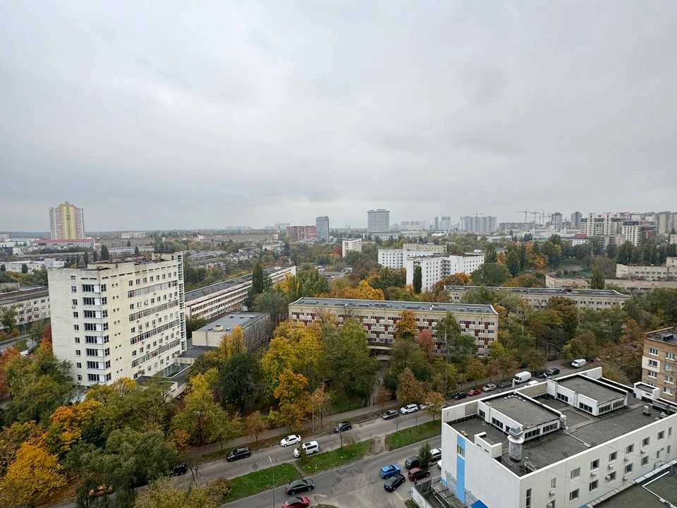 Квартира. Київ, вулиця Михайла Максимовича