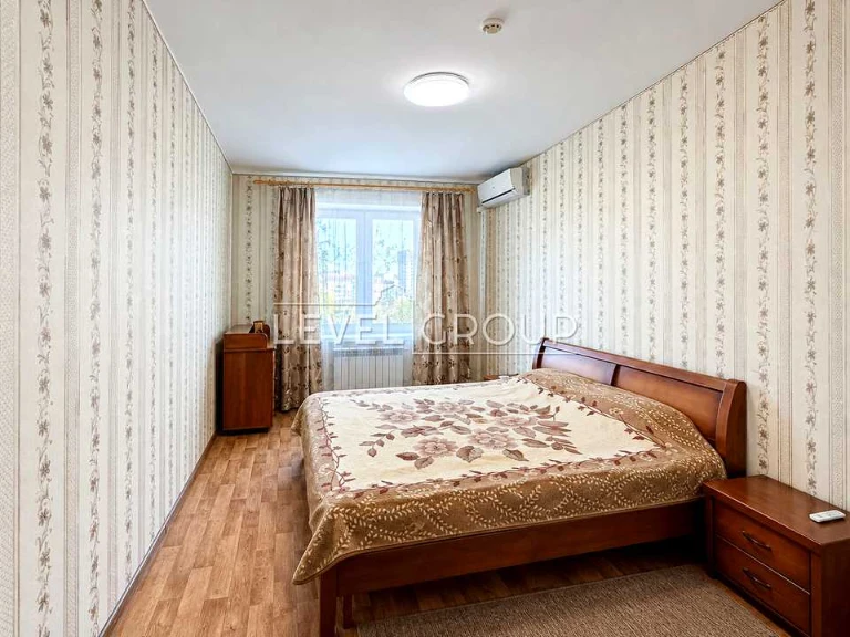 Apartment. Urlivska Street, Kyiv