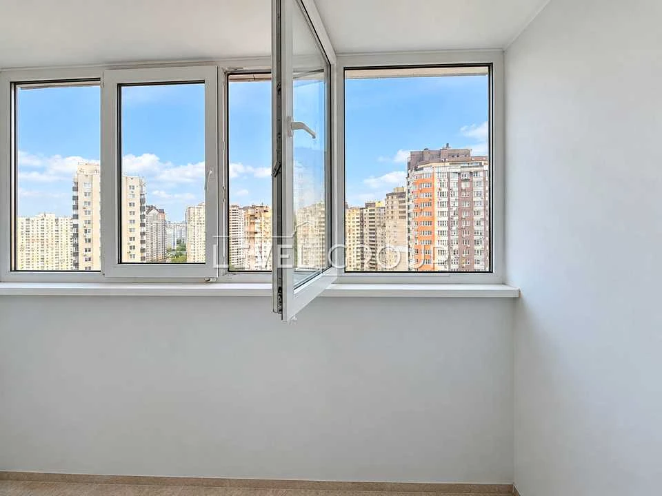 Apartment. Urlivska Street, Kyiv