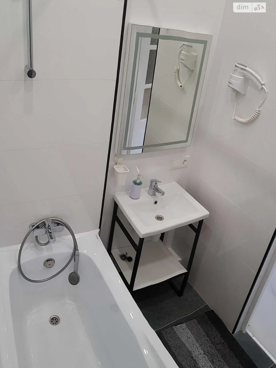 Long-Term Rental Apartment on Lipky Street