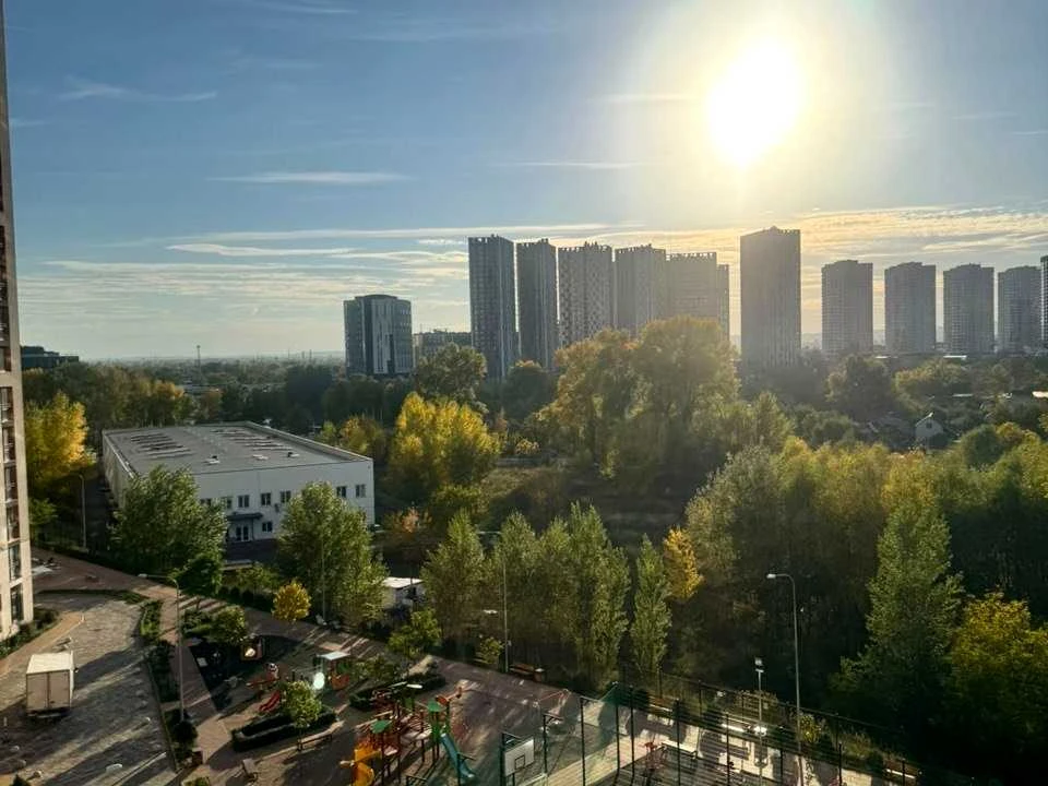 Квартира. Київ, Дніпровська набережна вул.