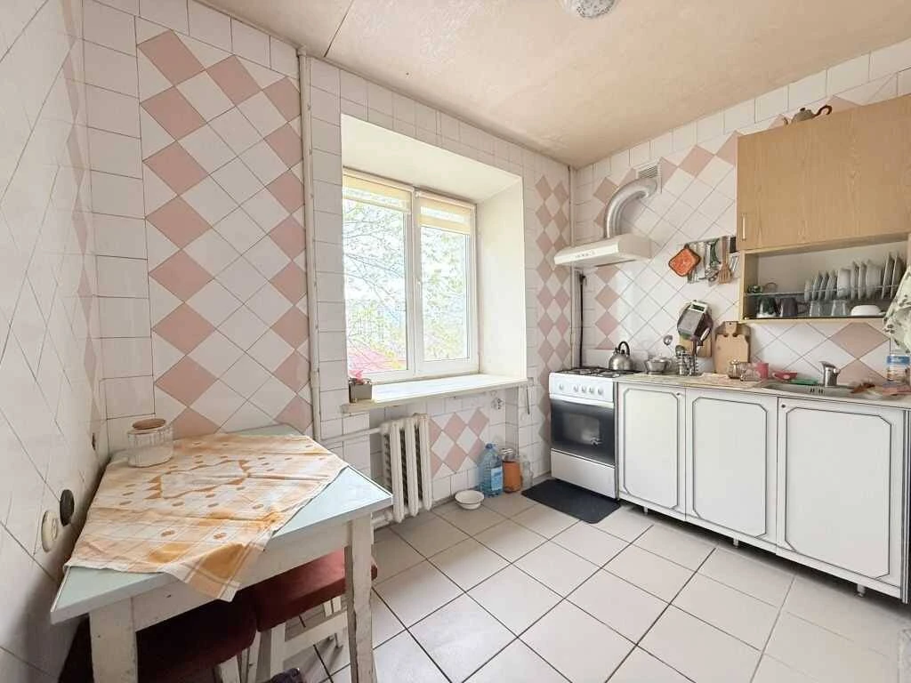 Продам 3-к квартиру Київ, Дніпровський, Новаторів вул, 4