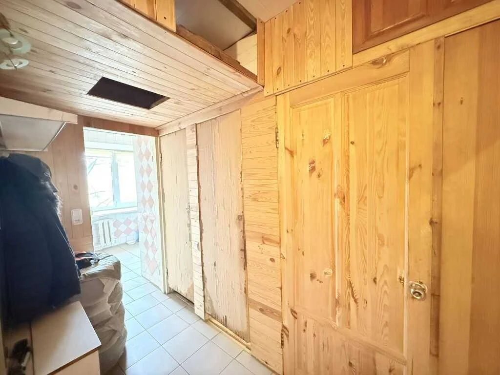 Продам 3-к квартиру Київ, Дніпровський, Новаторів вул, 4