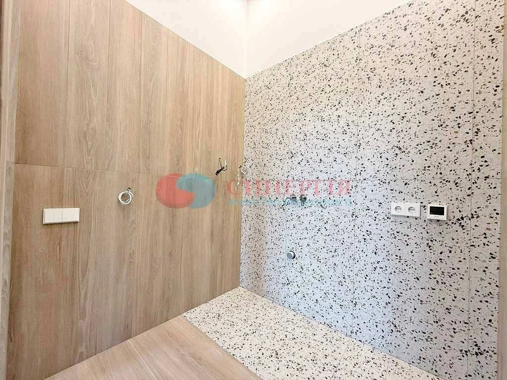 Продам 2-к квартиру Київ, Печерський, Музейний пров, 8Б