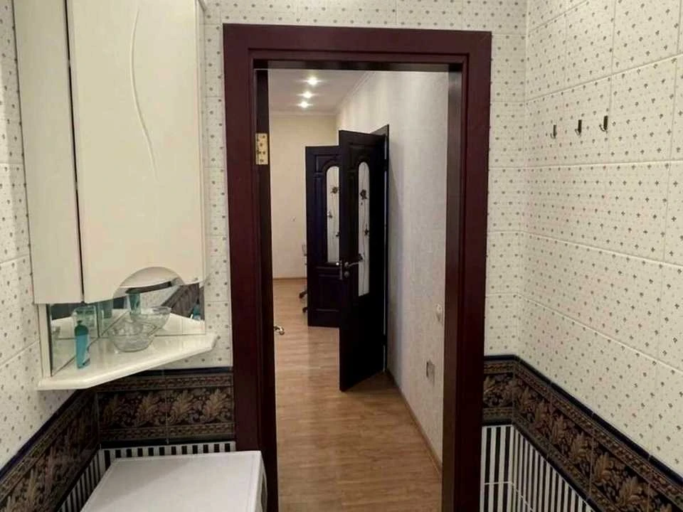 Квартира. Київ, Голосіївська вулиця