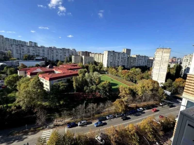 Квартира. Київ, Голосіївська вулиця