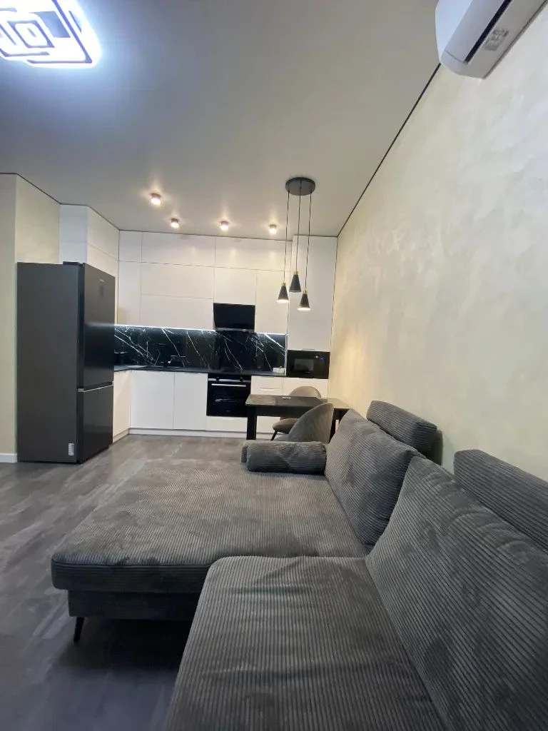 Продається 2-кімнатна квартира, Центр, ЖК Geneve