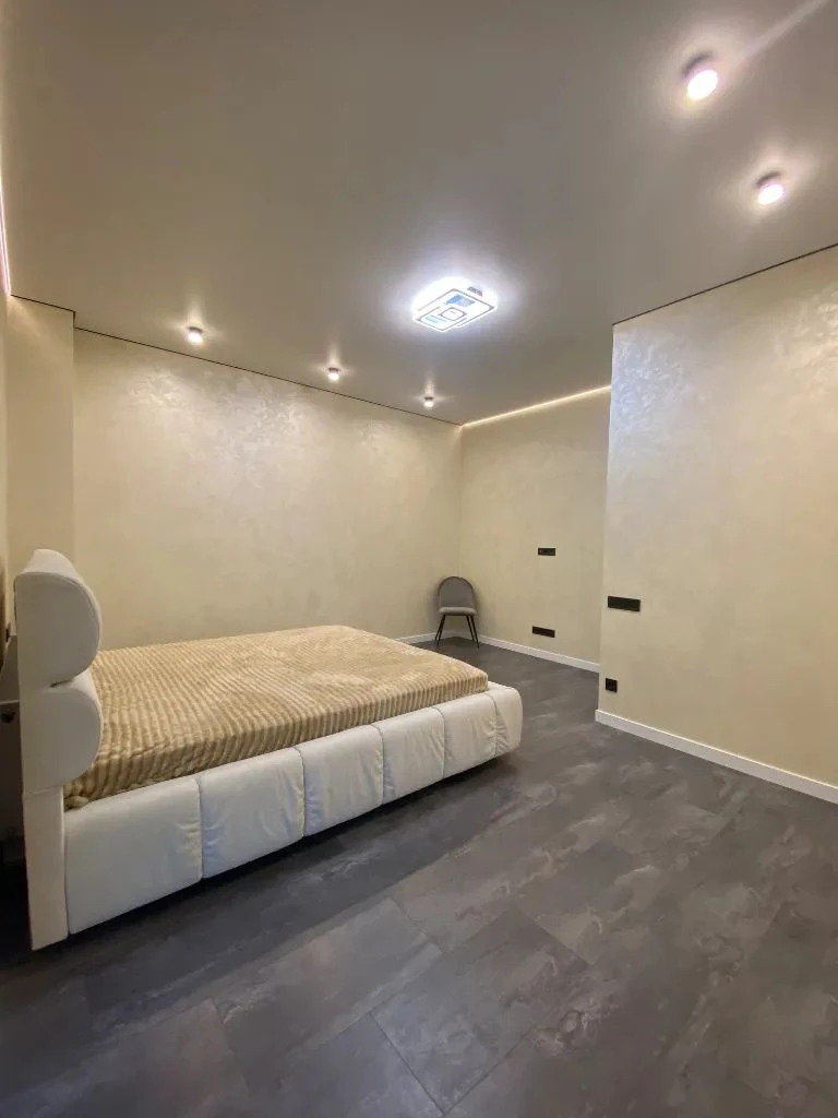 Продається 2-кімнатна квартира, Центр, ЖК Geneve