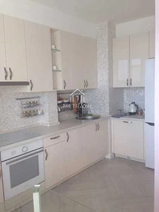 For Sale 2-room apartment 60 sq m, "Admiral" residential complex, Klochkovskaya Street, 258, near Alek metro station