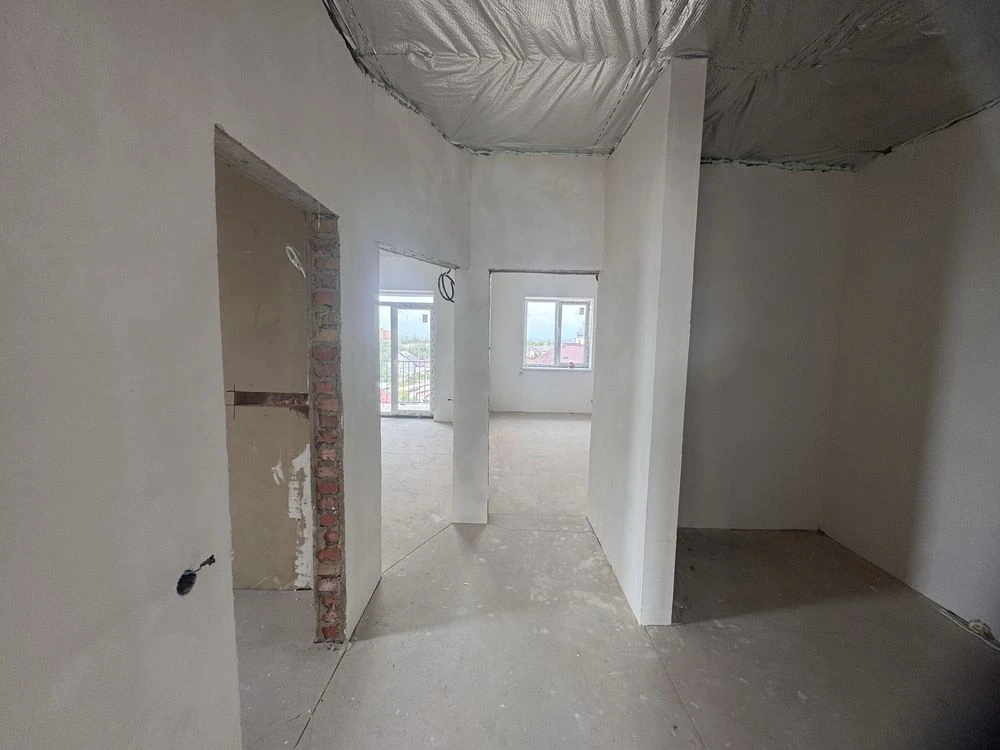 Apartment in KREMENT, in a new building with basement!