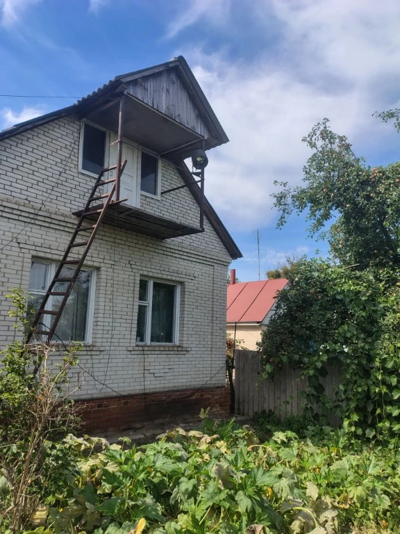 Продається добротний будинок.