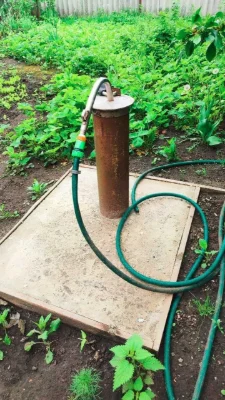 Продається невеликий будинок з газом в Дельгачах, район переїзду.
