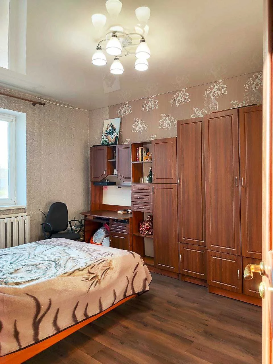 Терміновий продаж цегляного будинку в центрі Дергачів.
