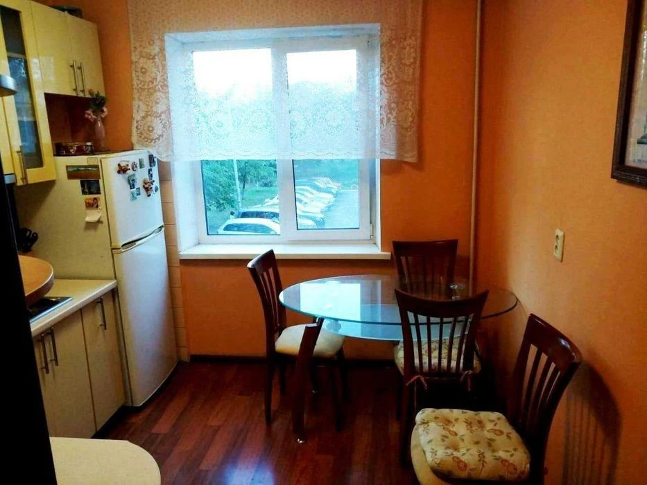 For sale: beautiful apartment with furniture, renovated. Zakrevskoho St.,