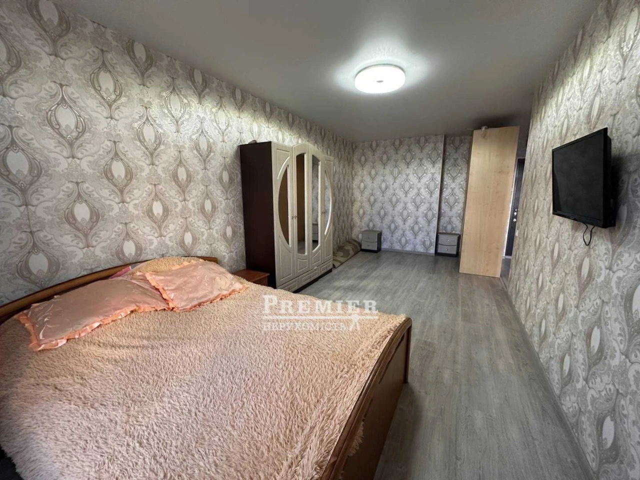 1-кімнатна квартира 41кв.м. з ремонтом на Таїрова Новий Буди