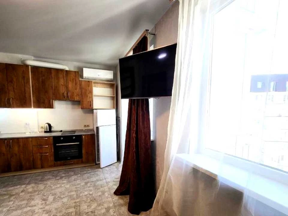 Apartment. Odessa, Lustdorfskaya road street.