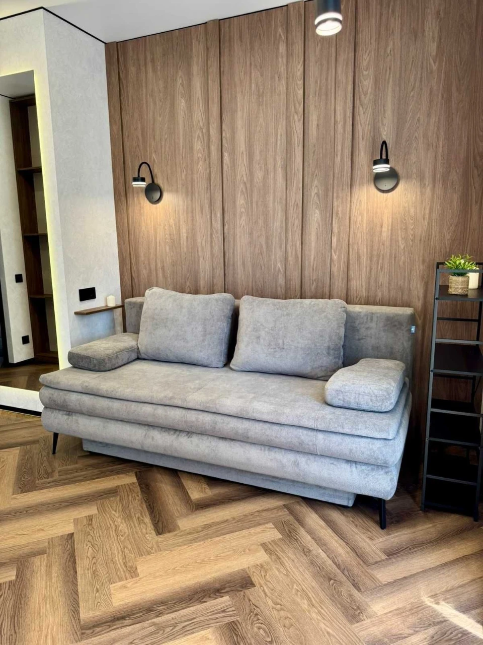 Dream Lake | Designer 2-bedroom apartment in Vyshenka