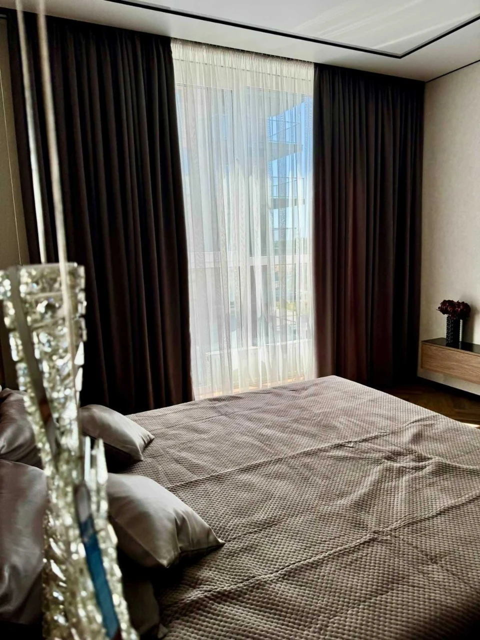 Dream Lake | Designer 2-bedroom apartment in Vyshenka