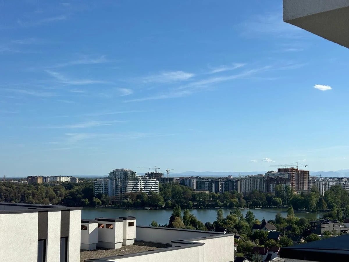 Studio Apartment for Sale with Kitchen-Living Room and Balcony in Residence M