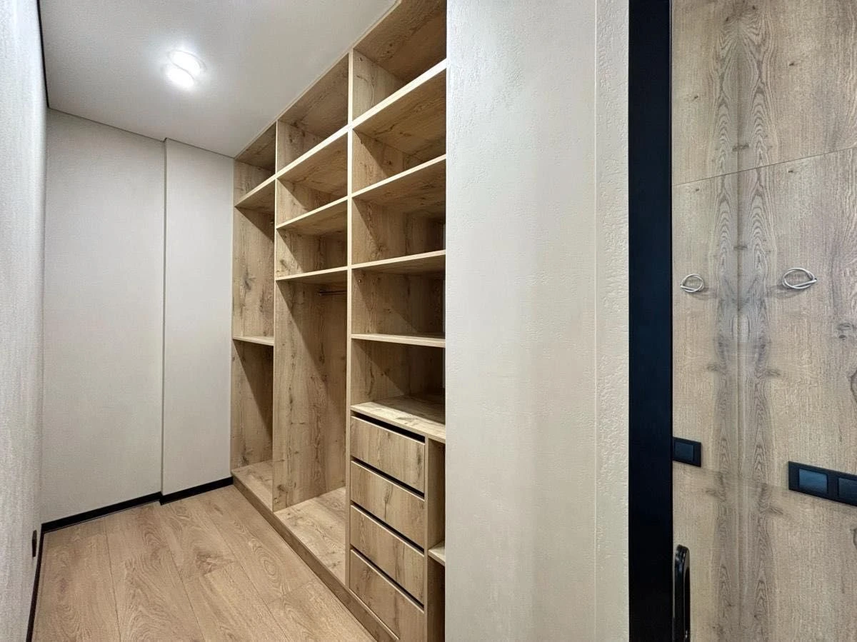Studio Apartment for Sale with Kitchen-Living Room and Balcony in Residence M
