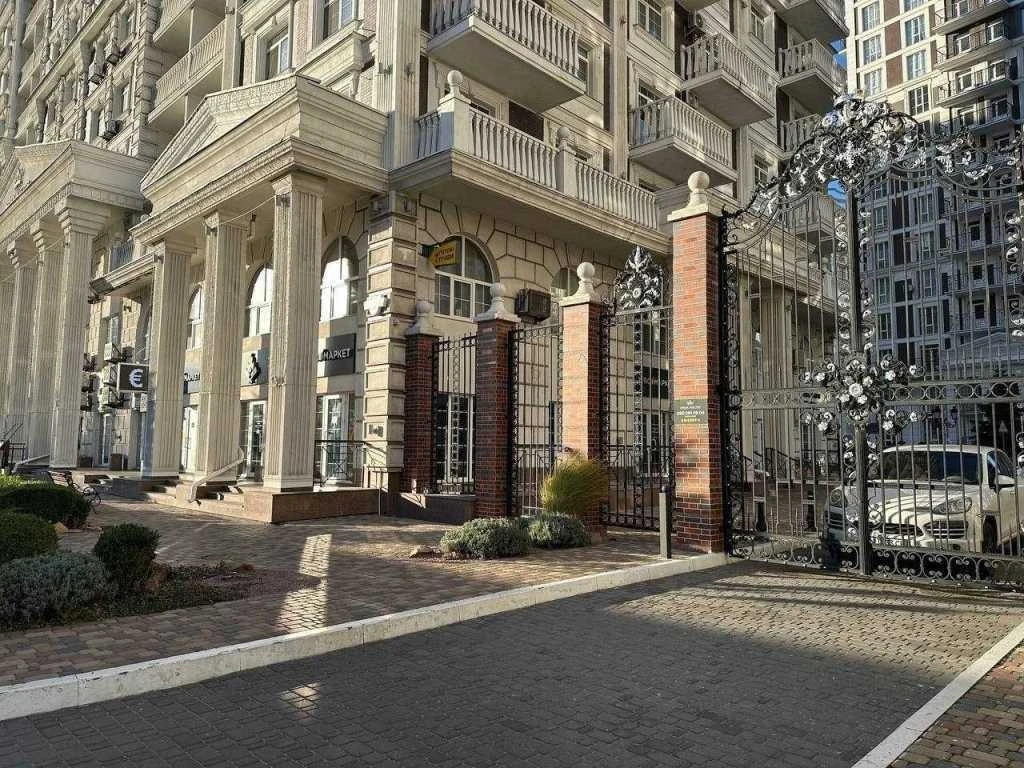 Sale of 1-room apartment 41 m², Mykhailo Maksymovych str.,