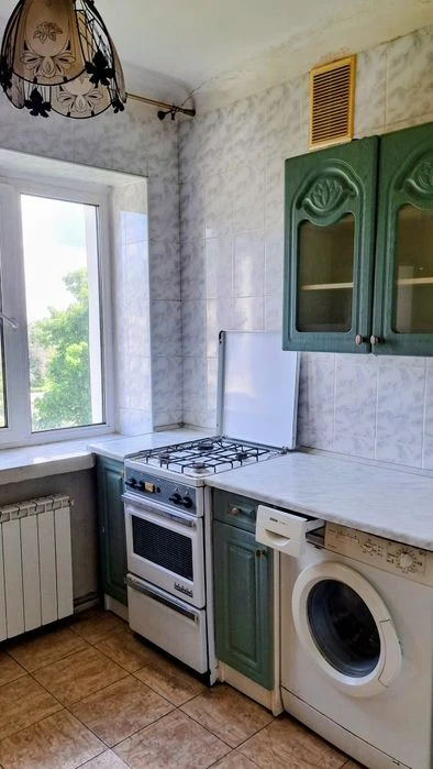 For sale 1-room apartment Novi Budinki, metro station Armiyskaya