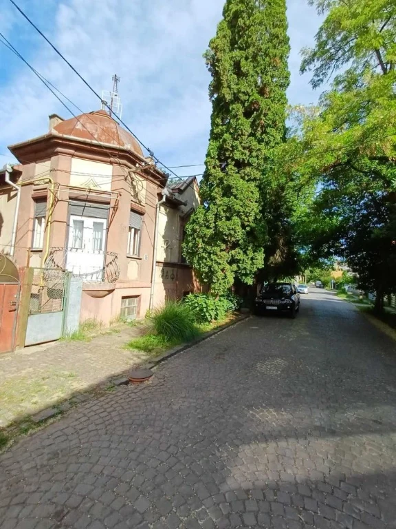 Старинный дом в центре города
