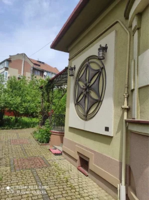 Будинок в центрі міста