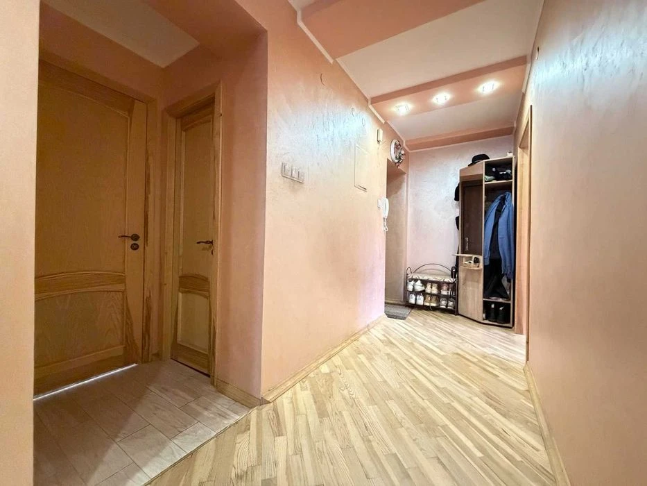 Продажа 4 ком. квартиры на ул. Табачников. Элитный район мисс
