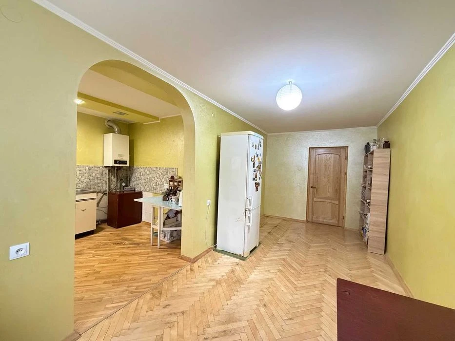 Продажа 4 ком. квартиры на ул. Табачников. Элитный район мисс