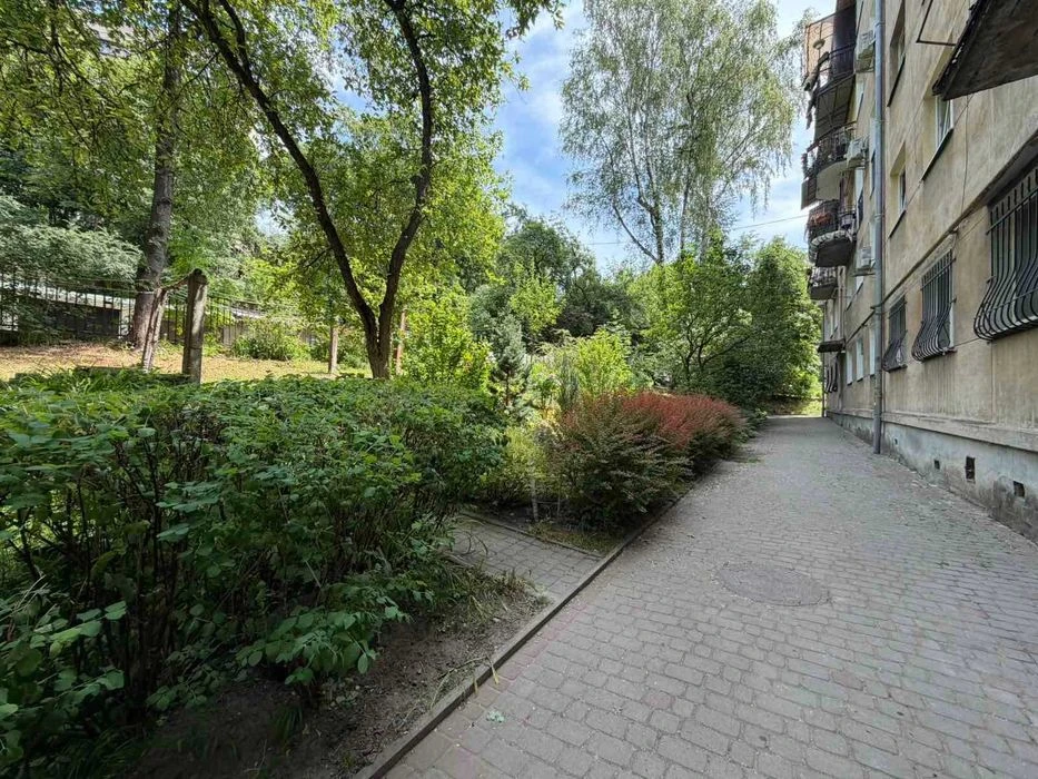 Продажа 4 ком. квартиры на ул. Табачников. Элитный район мисс