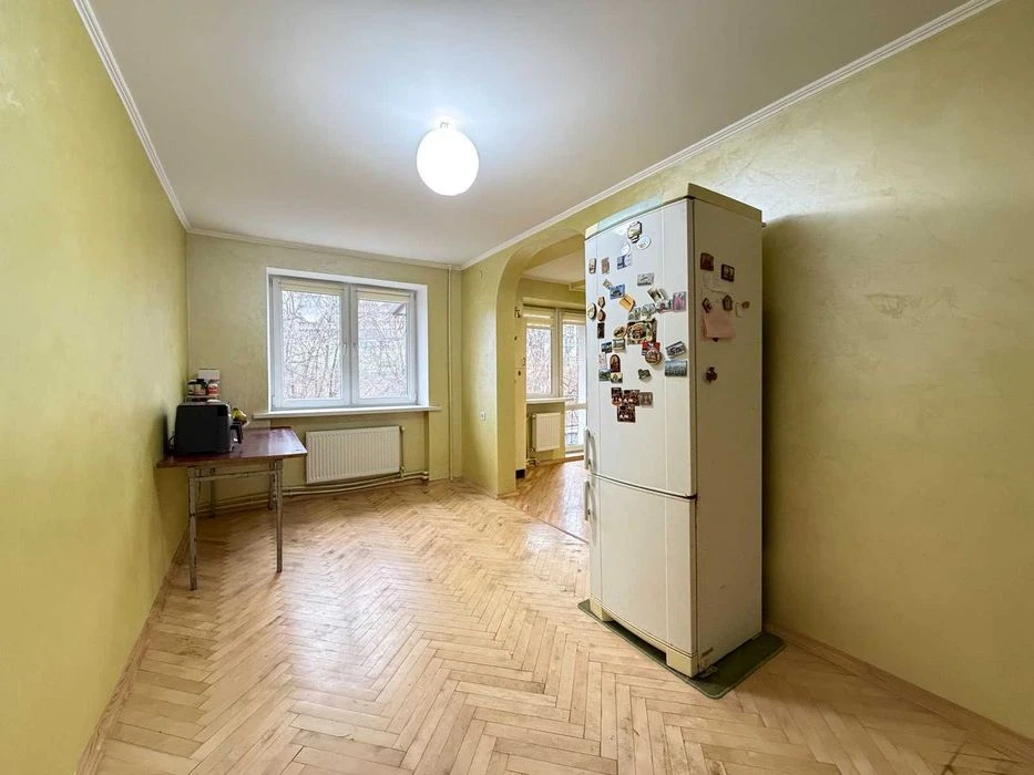 Продажа 4 ком. квартиры на ул. Табачников. Элитный район мисс